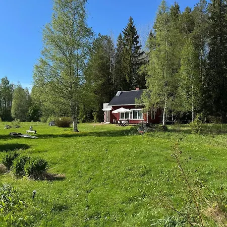 Moekki Pyhaejoen Laeheisyydessae, Aurinkopaneeli Jaerjestelmae *
